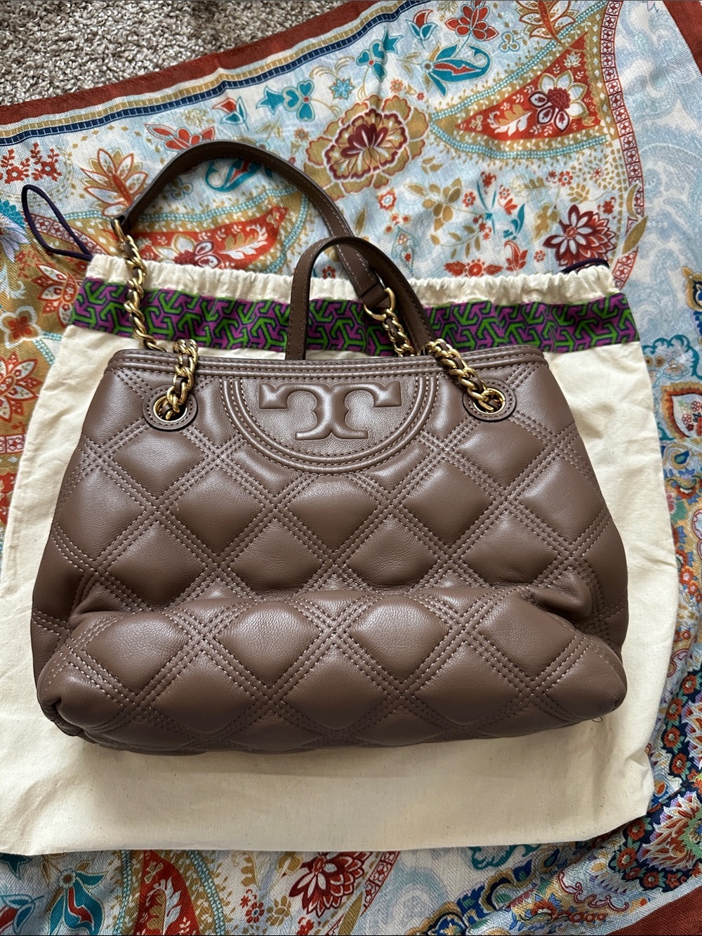 Tory Burch Fleming soft Quilted Leather Shoulder Tote in Brown